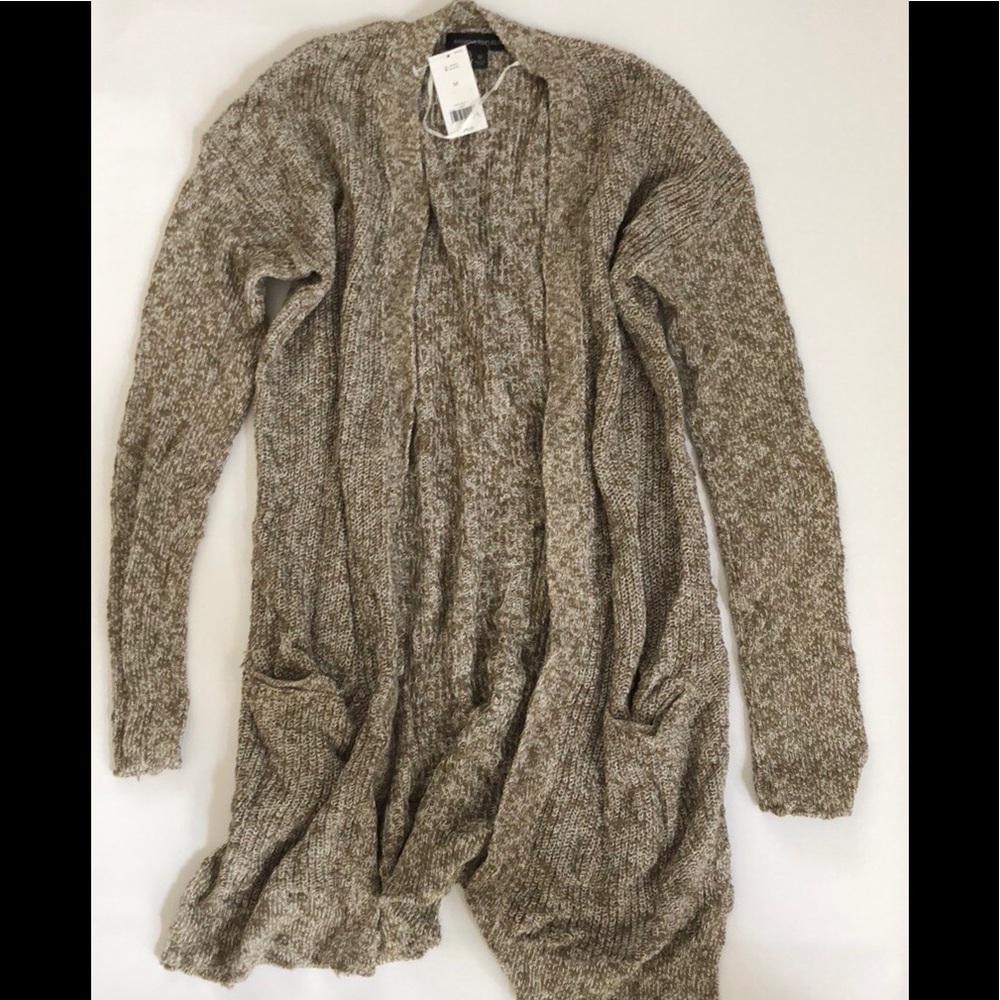 Gorgeous and comfortable long army green cardigan